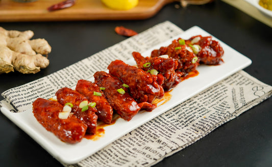 Chicken Wings with Garlic Sauce (28 Pieces)